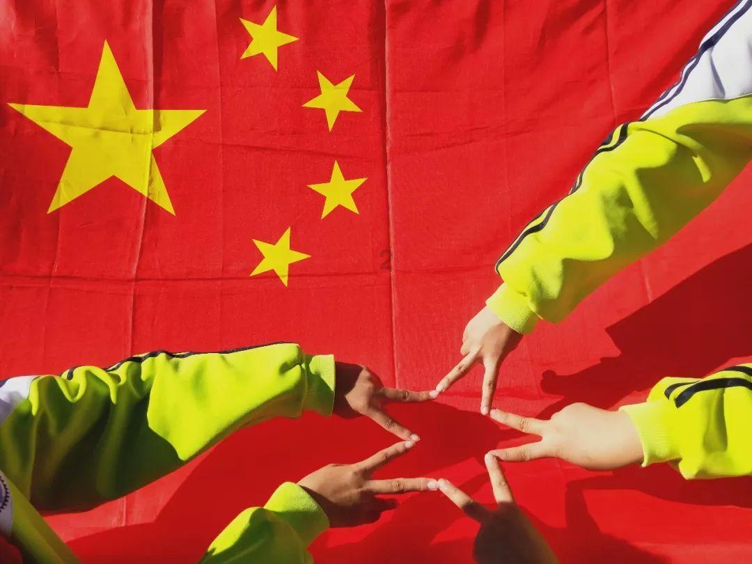按游戏《原神》剧情看，巴巴托斯和巴尔泽布打架会怎样？游戏画面