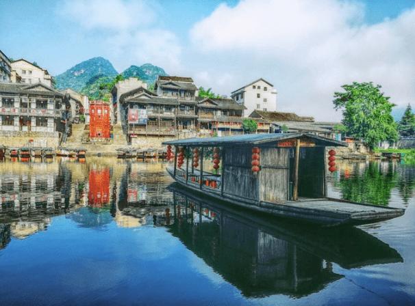 黄金AK闯迷宫